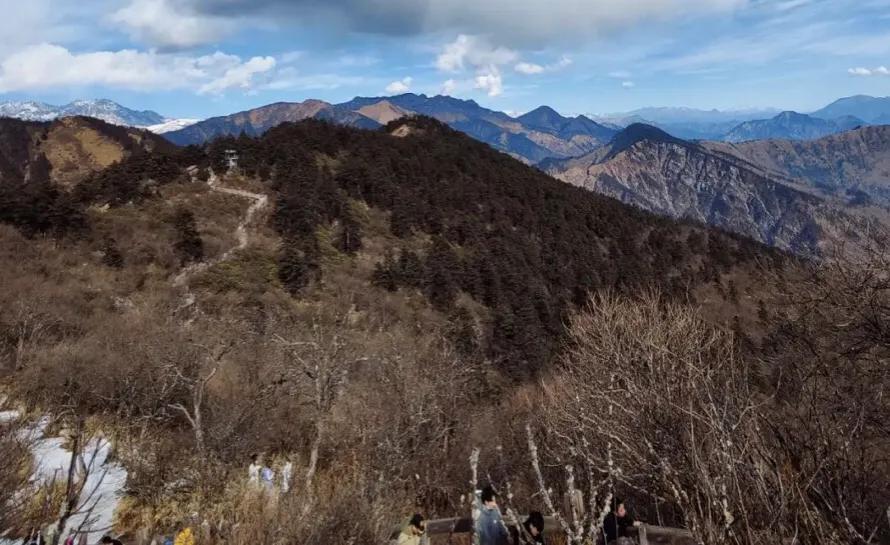 西岭雪山海拔多少米高（成都·西岭雪山风景区欢迎你）